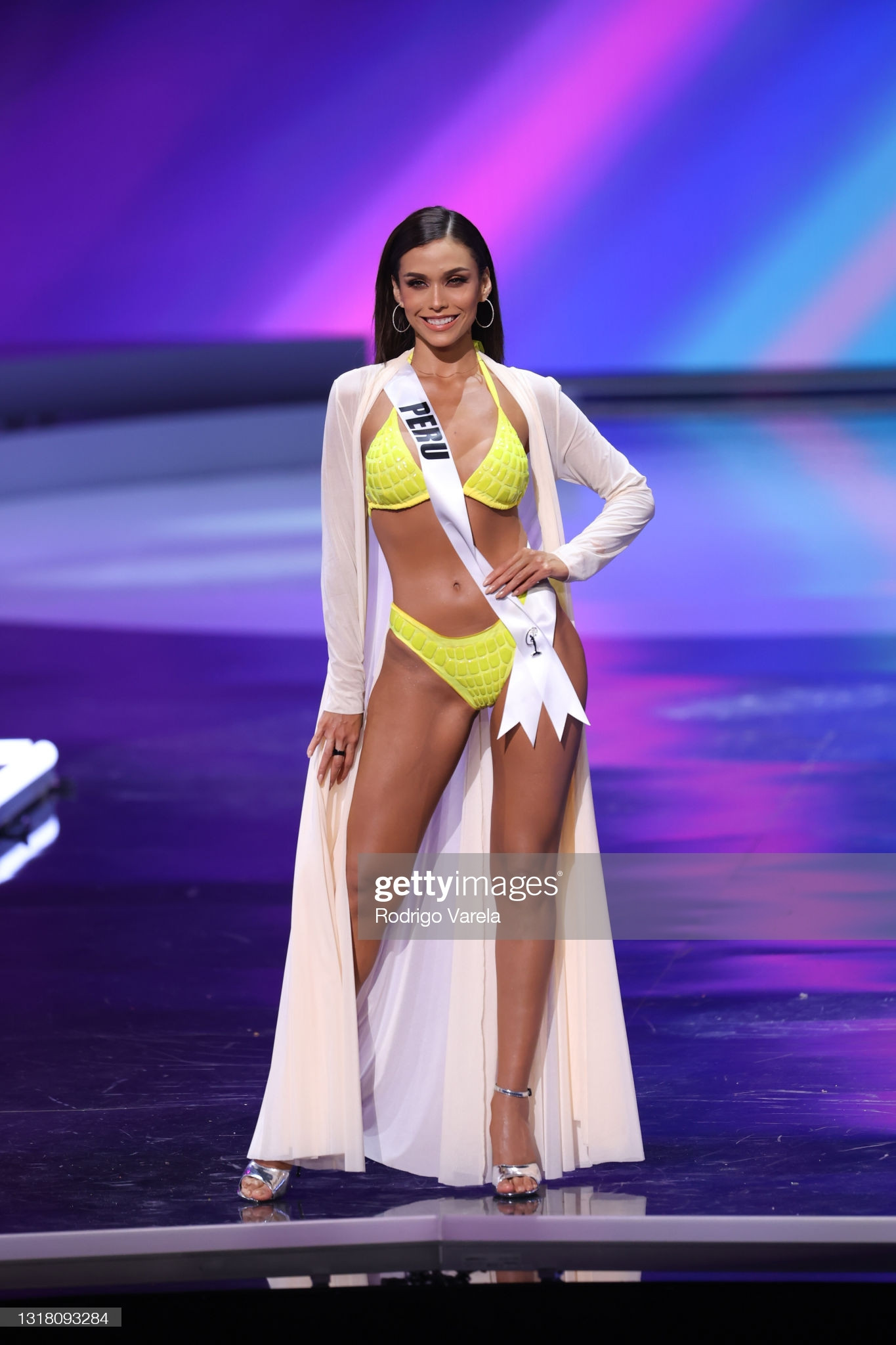 janick maceta, 2nd runner-up de miss universe 2020/third runner-up de miss supranational 2019/1st runner-up de miss tourism 2017-2018.  - Página 30 Bxtav110