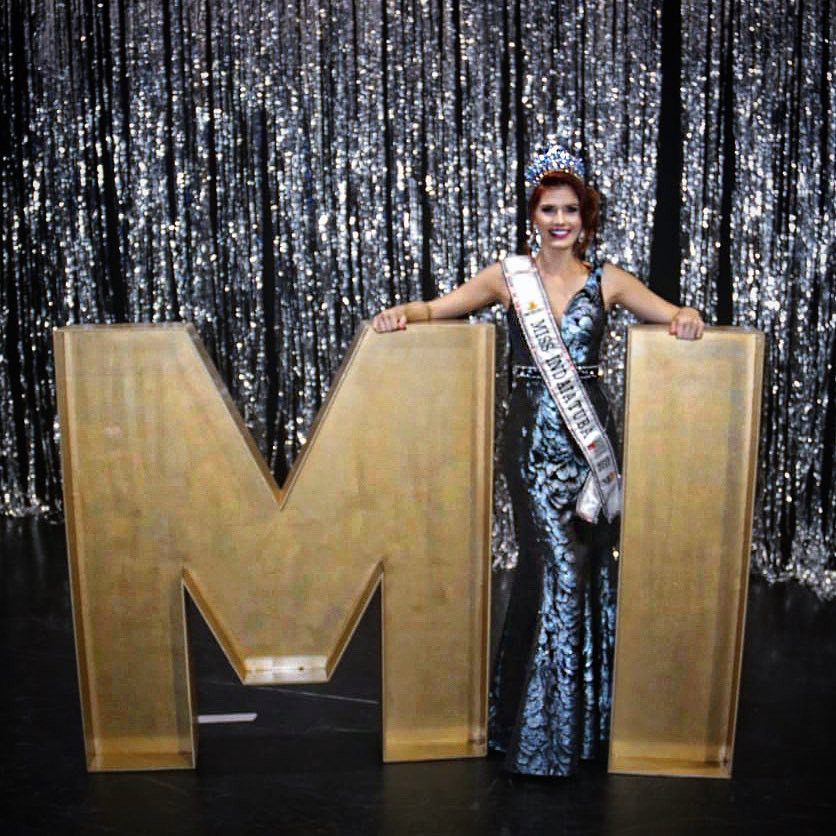 michelle valle, top 10 de miss brasil mundo 2019. - Página 19 Ch7cv110