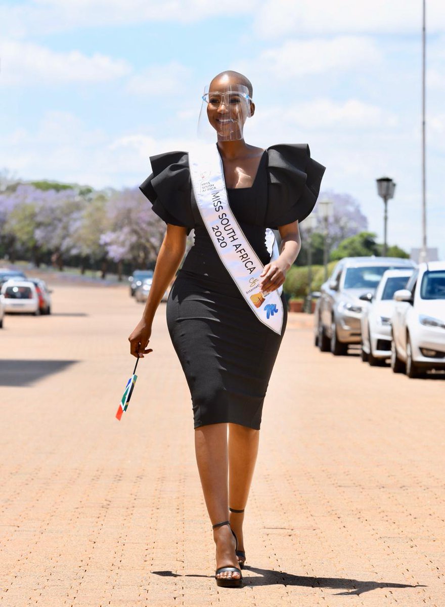 shudufhadzo musida, miss world south africa 2021. - Página 3 Elzuf610