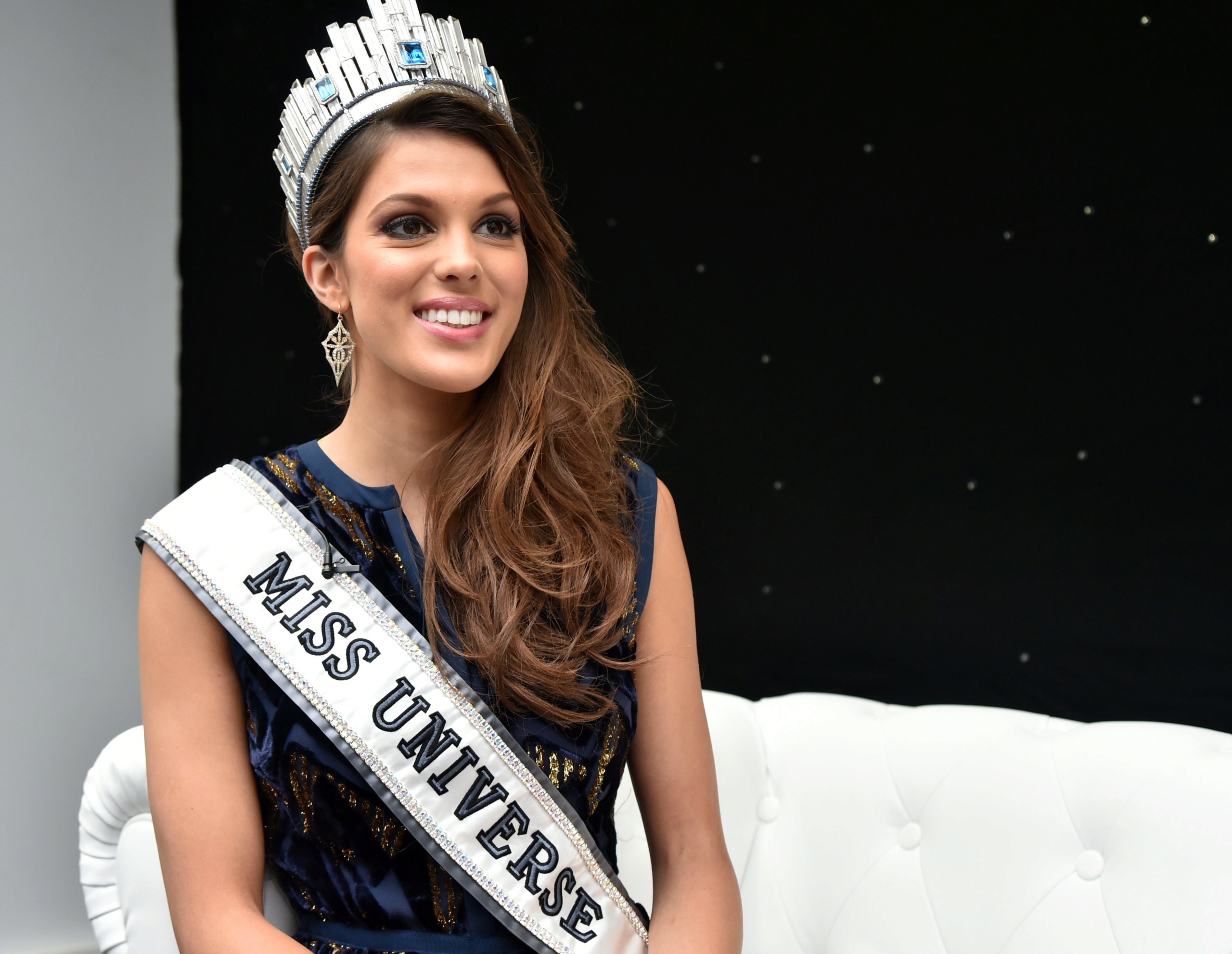 2016 - iris mittenaere, miss universe 2016. - Página 6 Iris_m11