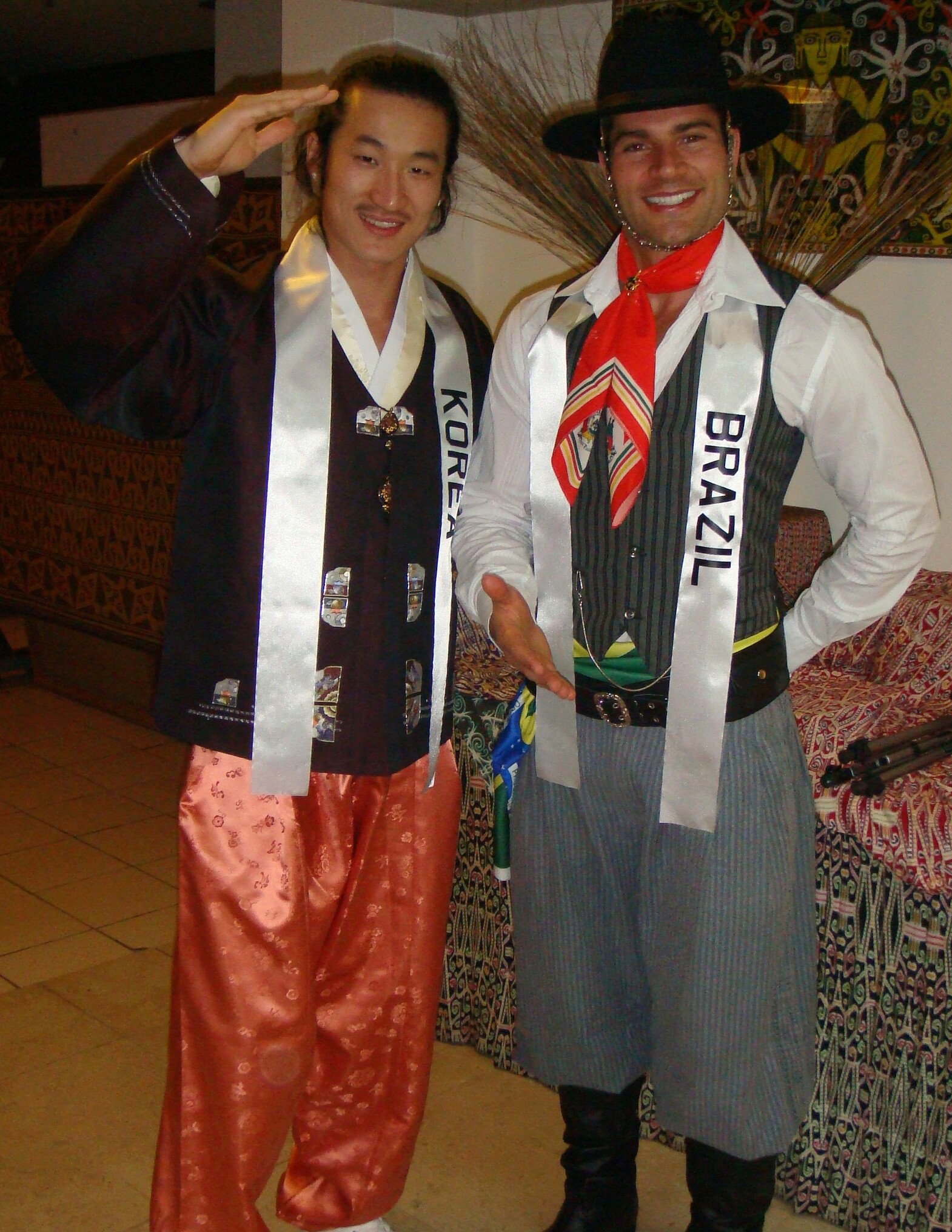 alan martini, mr international 2007. - Página 3 Korea-10