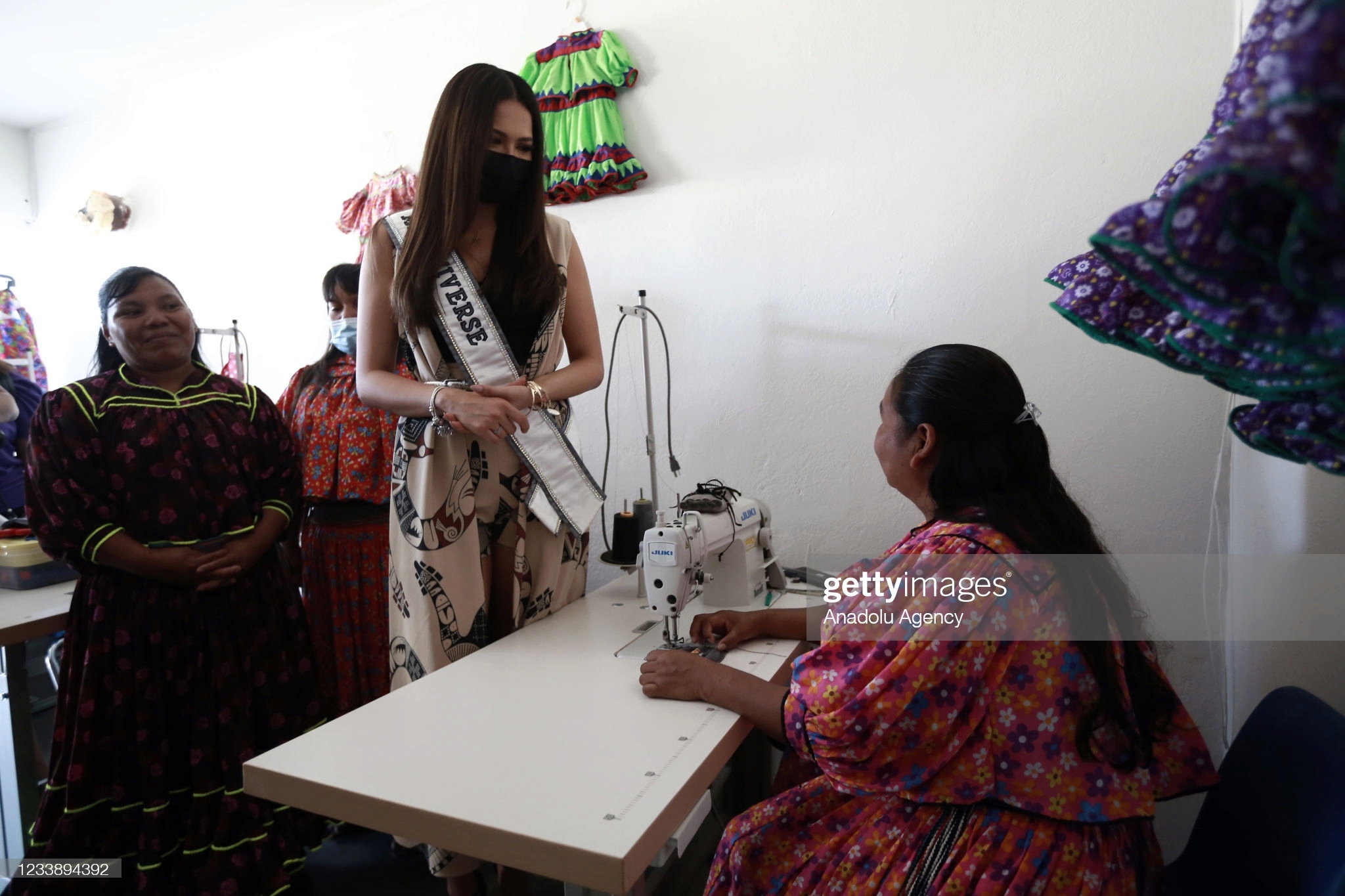 andrea meza, miss universe 2020 - part II. - Página 49 Miss-140