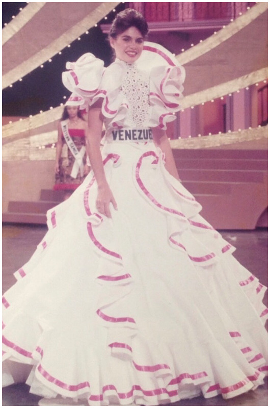 barbara palacios, miss universe 1986. - Página 6 Miss-144