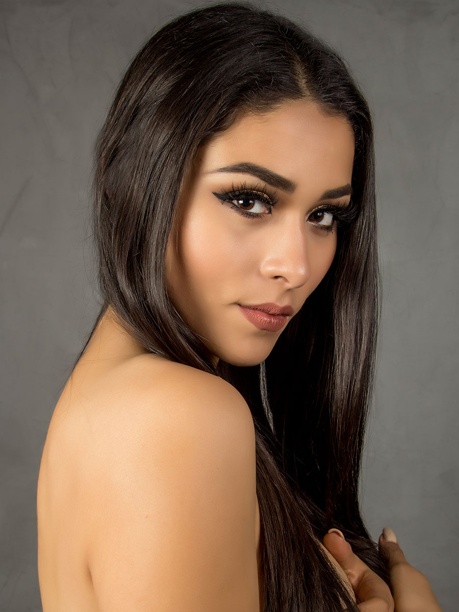ivanna lobato barradas, top 20 de miss intercontinental 2018-2019. Miss-i16