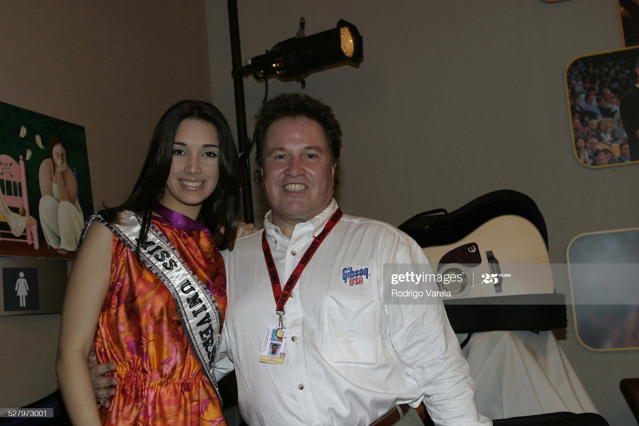 ════ ∘◦❁◦∘ ════ Amelia Vega, Miss Universe 2003. ════ ∘◦❁◦∘ ════ - Página 12 Miss-u48