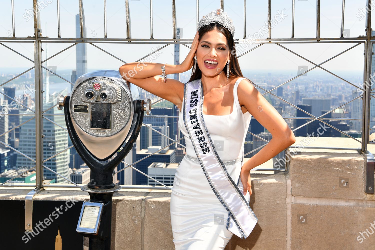 andrea meza, miss universe 2020. - Página 69 Miss-u85