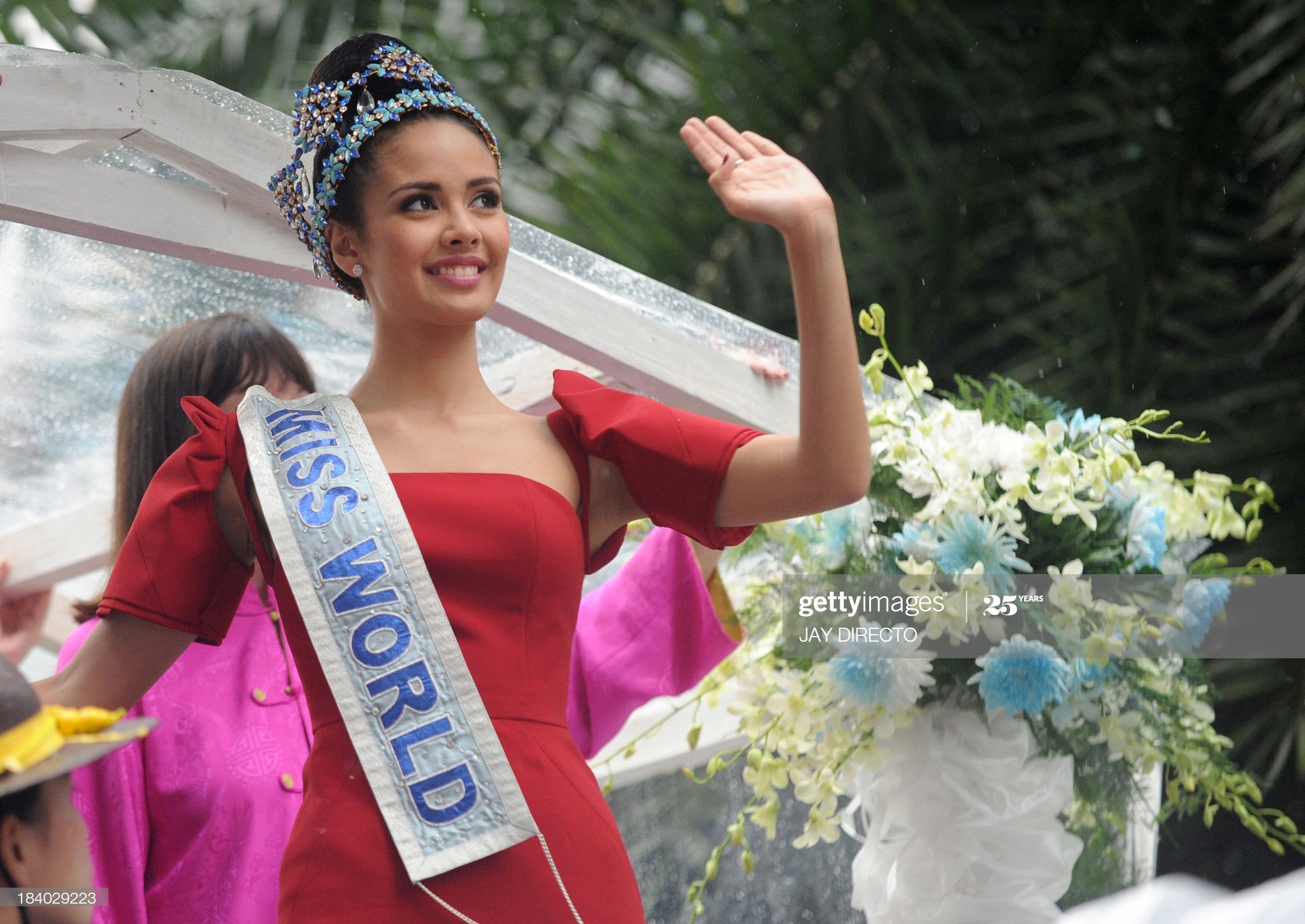 megan young, miss world 2013. - Página 20 Miss-w72