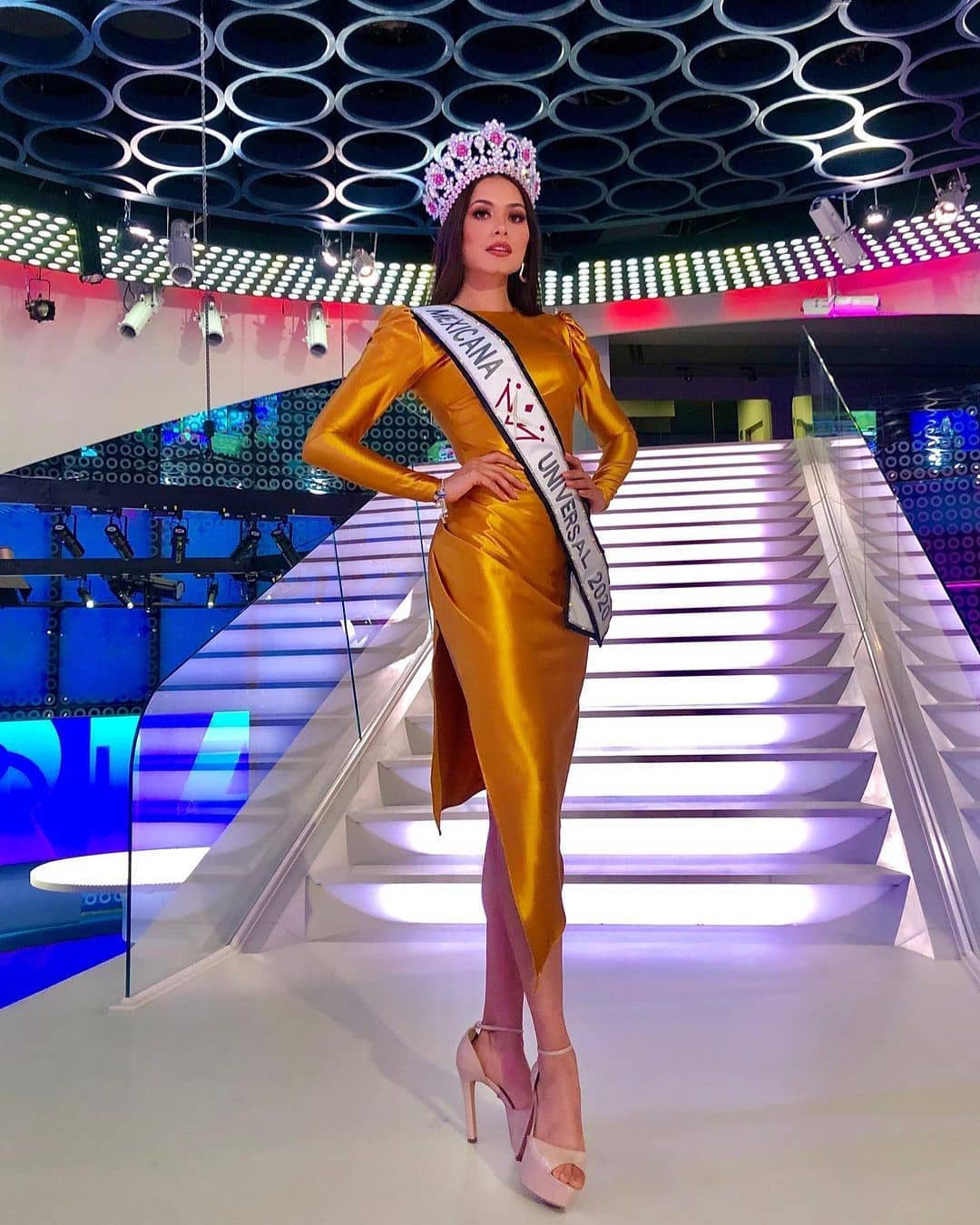 andrea meza, mexicana universal 2020/1st runner-up de miss world 2017. - Página 56 Missos36