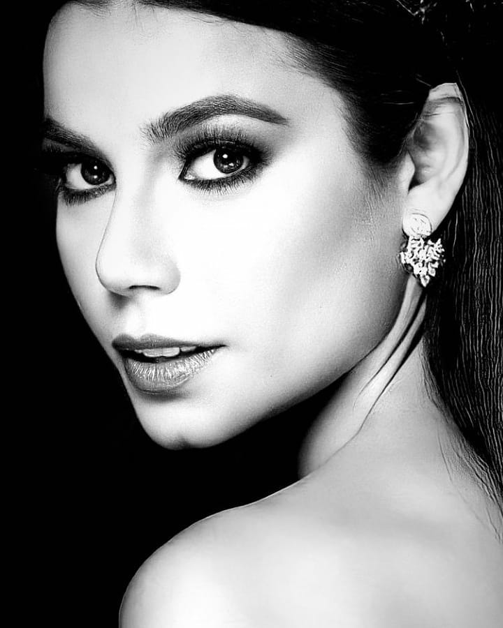 julia gama, miss brasil universo 2020/top 11 de miss world 2014. part I. - Página 72 Munhe913