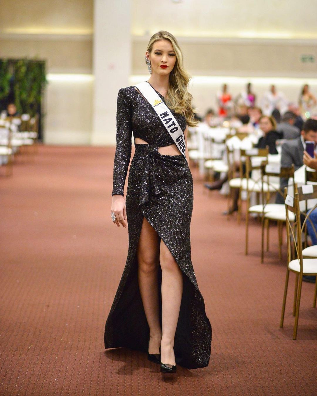 larissa neiverth, top 20 de miss brasil mundo 2019. - Página 7 Qgvlun10
