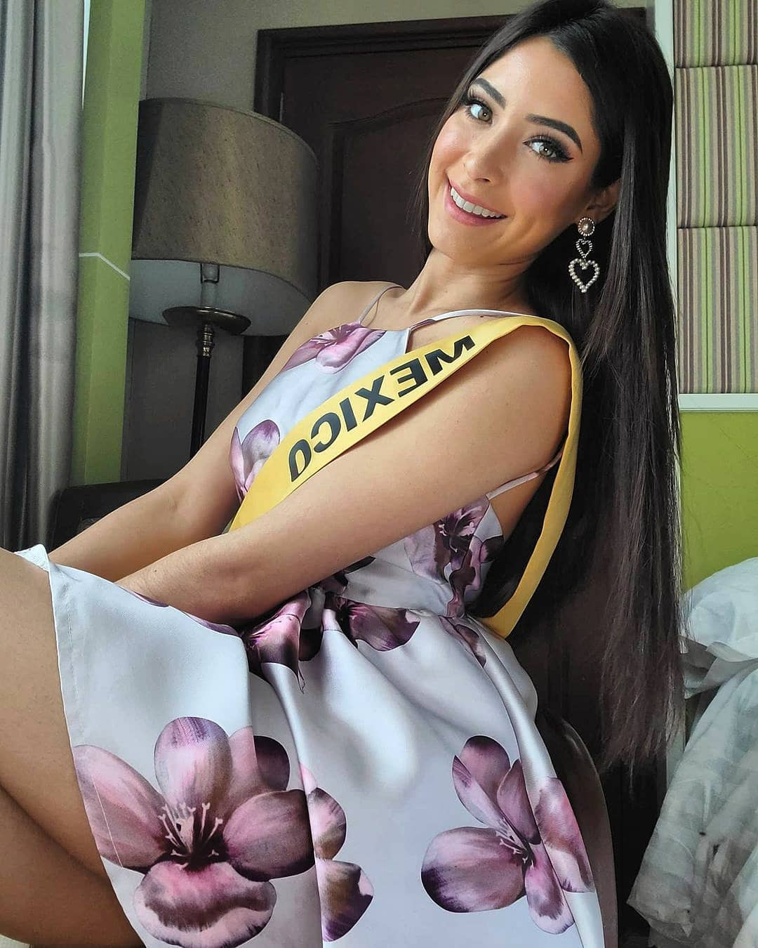 angela leon yuriar, top 21 de miss grand international 2020. - Página 14 Qhyodb10