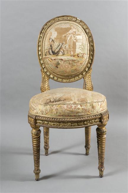 Domaine de Candé : La duchesse de Windsor en ses meubles  18-51617