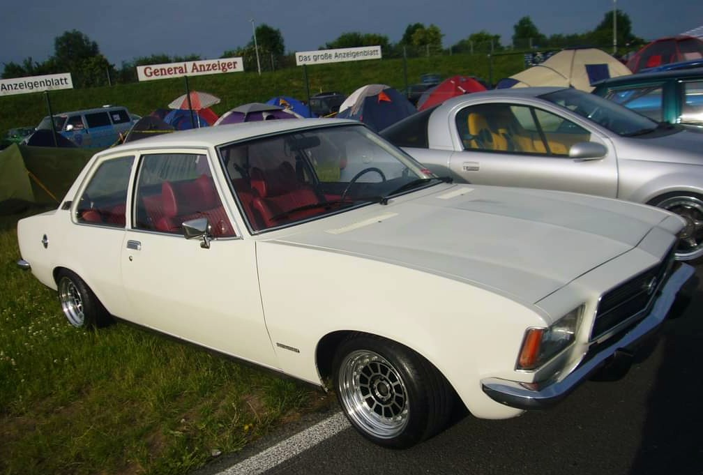 Opeltreffen Oschersleben 4.-7. 06..2009 Fb_im819