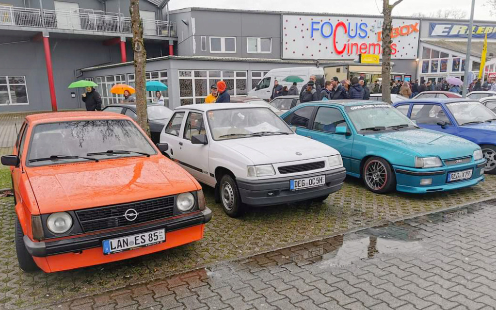 ZAJÍMAVÉ OPELY NA OPEL TREFFEN A ČESKÝCH TUNING SRAZECH - Stránka 25 Psx_1243