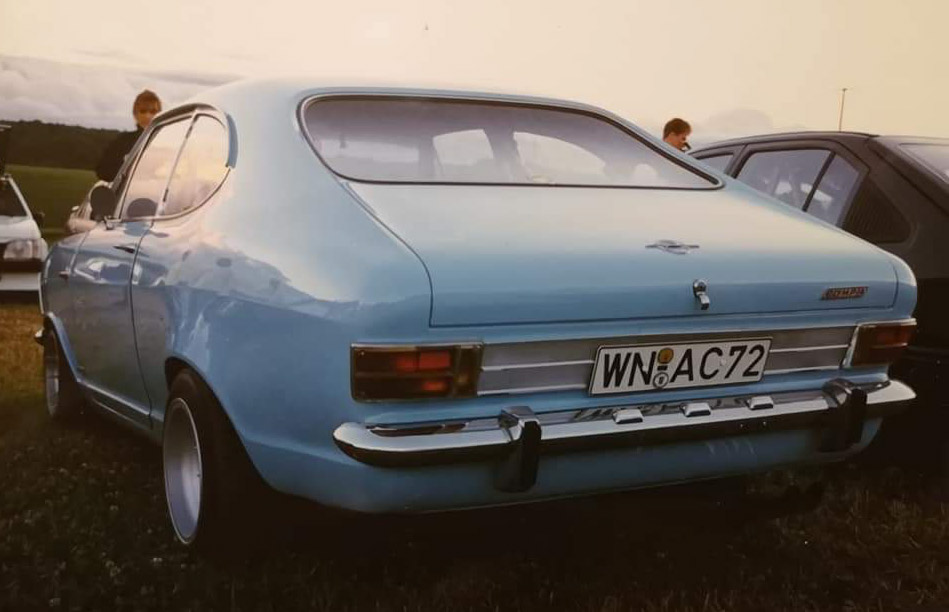 Odvážné a krásné devadesátá léta na Opel srazech :-)  Psx_2152
