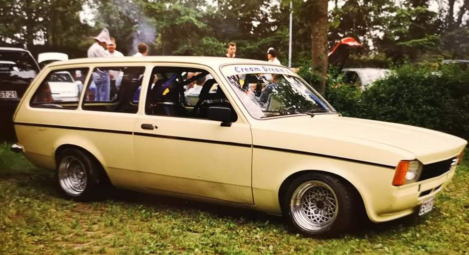 Odvážné a krásné devadesátá léta na Opel srazech :-)  Psx_2170