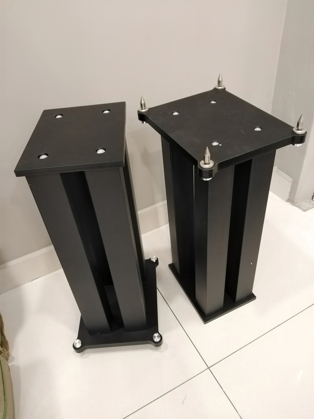 Heavy duty 4 steel posts speaker stands.  Img_2018