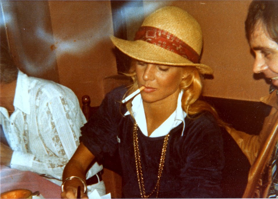 sylvie et la cigarette 1975_b11