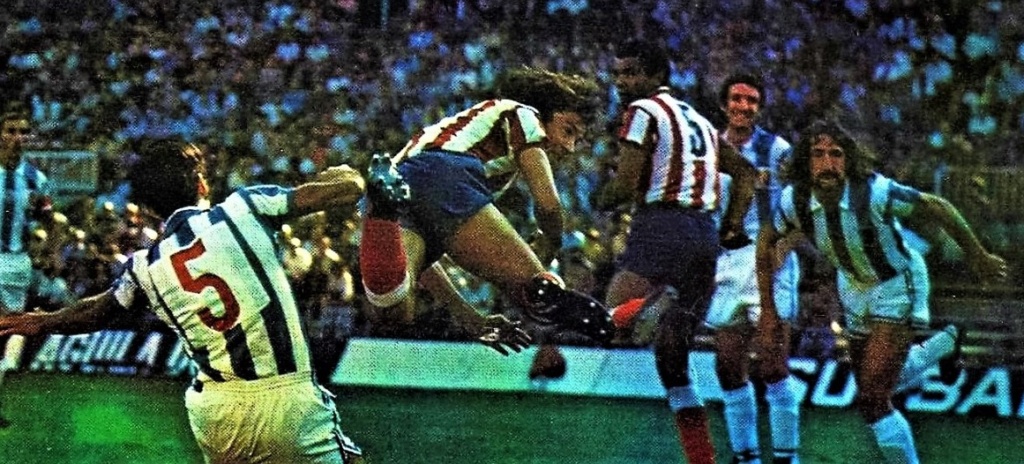 1976-1977: La octava Liga, conquistada en el Bernabéu - Página 3 Leivin11
