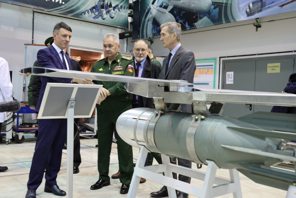Precision Guided Munitions in RuAF - Page 7 83077710