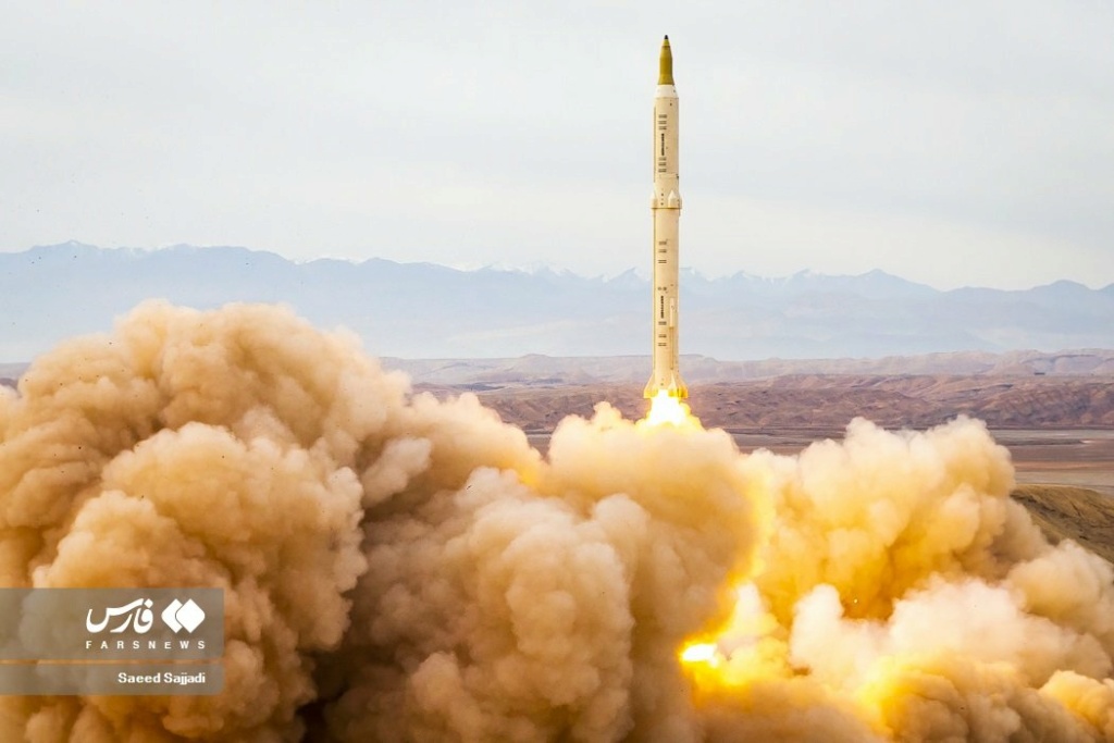 Iran's Ballistic Missile Program - Page 5 Fho0ed10
