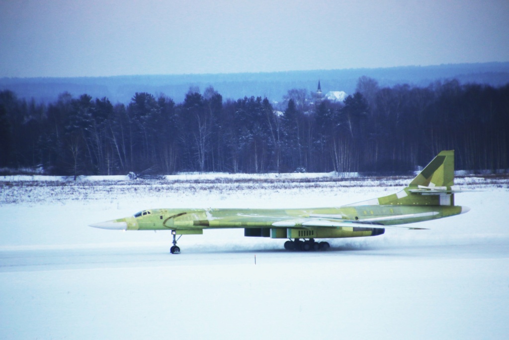 Tu-160 "White Swan" #2 - Page 2 Fi52ze10