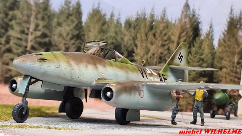 1/72 MESSERSCHMITT 262 V.10 w/ flying bomb  kit Haségawa   00_cop28