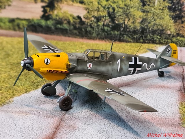 1/72 MESSERSCHMITT BF 109 E.7 .7/JG52.France 1940 Werner MACHOLD           Kit az model. 011_co22