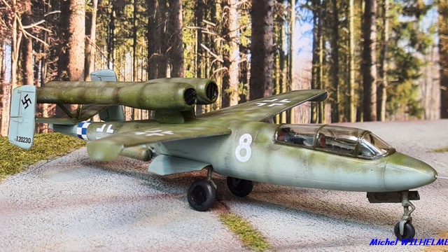 [AZ Model] HEINKEL He 162.D9 JG 57  1/72 0412