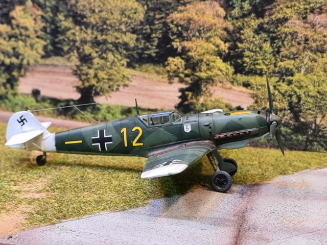 MESSERSCHMITT BF 109 E.1 JG26 Düsseldorf  aout 1939 kit 1/72 AZmodel 05_cop15