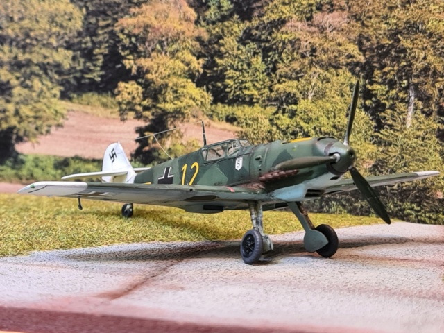 MESSERSCHMITT BF 109 E.1 JG26 Düsseldorf  aout 1939 kit 1/72 AZmodel 06_cop12