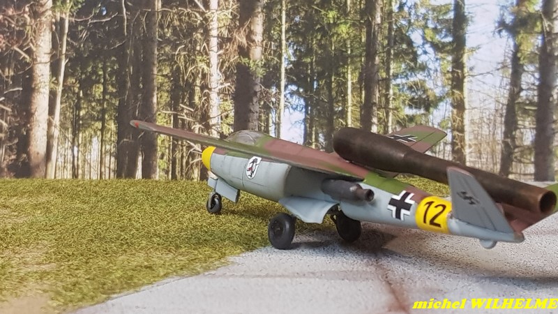 [AZ Model] HEINKEL He 162 B.5   1/72 07_cop47