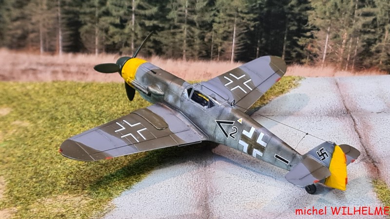1/72 MESSERSCHMITT BF109 G.10  kit Kovozavody   Allemagne 1945 Anton KELLERMAYER 11_cop17