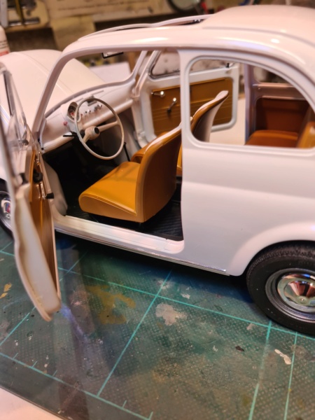 1/12 FIAT 500  modéle 1968.kit Italéri  20221055