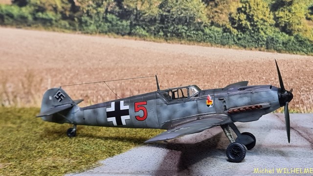 1/72 MESSERSCHMITT BF 109 toni  T.2  kit az model  20240119