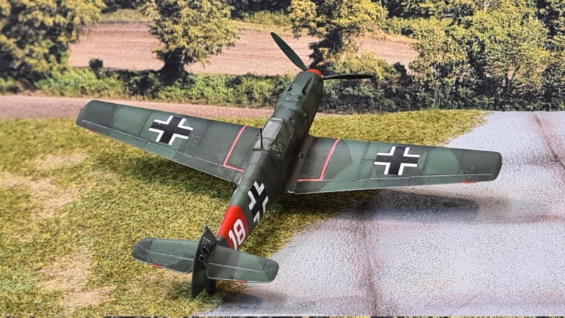 1/72 MESSERSCHMITT BF 109 E.0 kit AZmodel 20240136