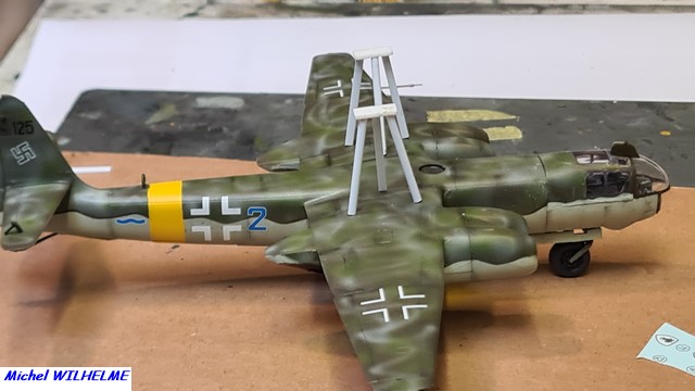 [Hobby 2000 et AZ Model} 1/72 - MISTEL Arado Ar 234 et Heinkel He 162  20240440