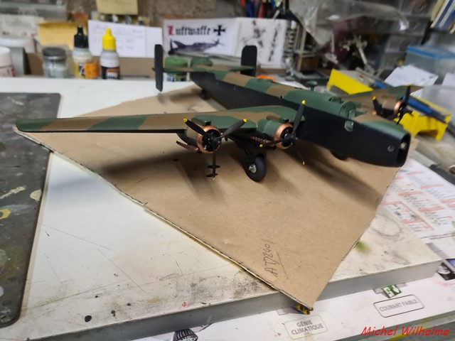 [Airfix] 1/72 - HANDLEY PAGE HALIFAX  (VINTAGE) 29_cop11