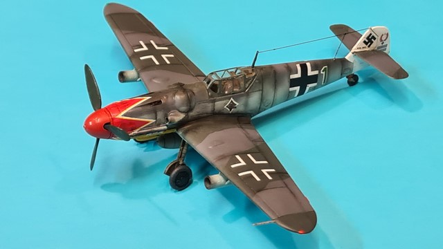 [AZ Model] MESSERSCHMITT Bf 109G-6/R2 Hermann GRAF Wiesbaden .Allemagne 1943 - 1/72 610
