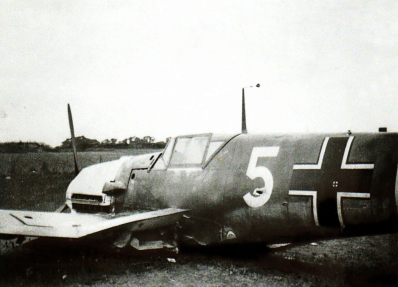 [AIRFIX] 1/72 - MESSERSCHMITT Bf 109 E-4   JG53 France 1940  (bf109) Messer37