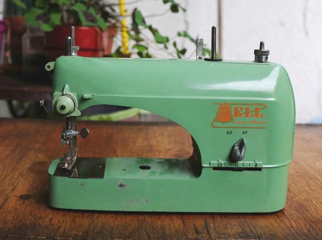 Bell Sewing Machine de Simanco33 255
