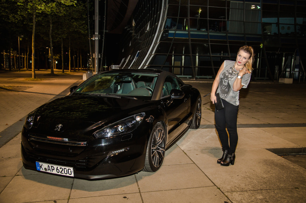 rcz girls - Page 4 Newcar10