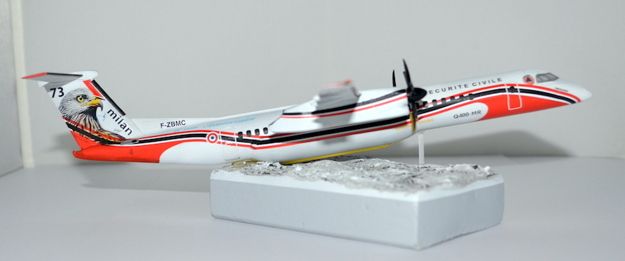 [AMP] 1/144 - Bombardier Dash 8 Q400-MR  Sécurité Civile Dash_811