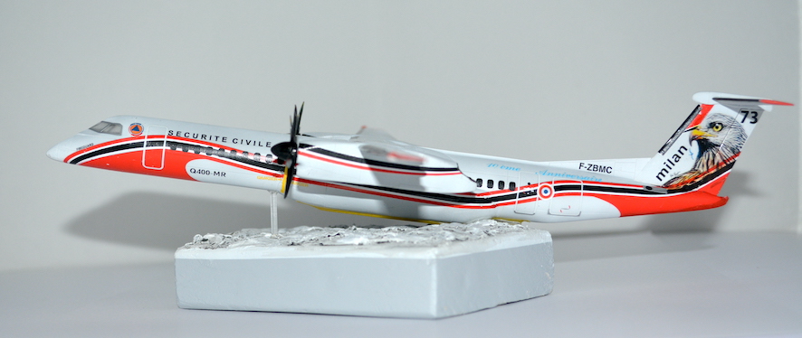 [AMP] 1/144 - Bombardier Dash 8 Q400-MR  Sécurité Civile Dash_814