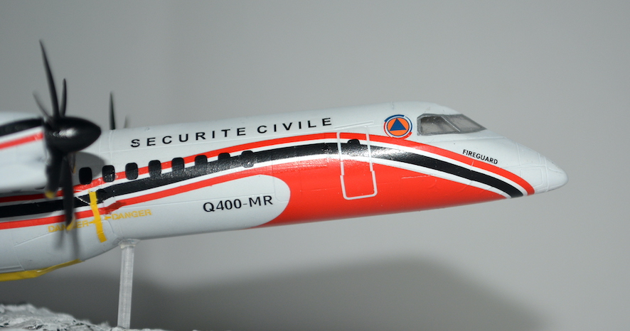 [AMP] 1/144 - Bombardier Dash 8 Q400-MR  Sécurité Civile Dash_818
