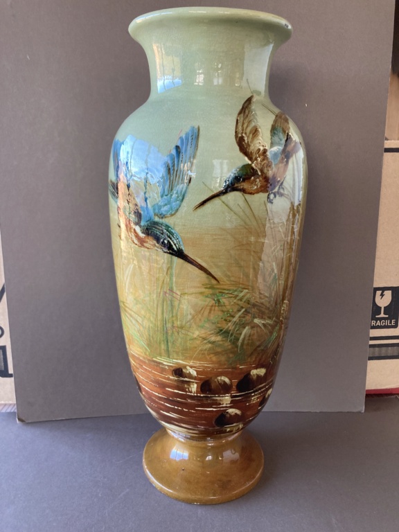 Please help to identify my vase with Kingfishers, numbered B122 Img_1713