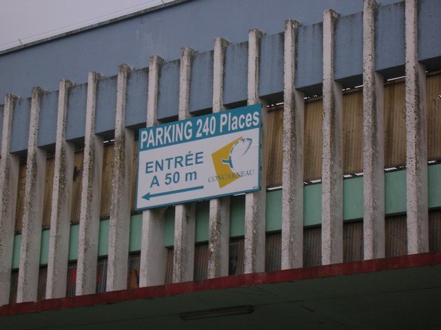 LES DERNIÈRES HEURES DU PARKING DE LA CRIÉE DE CONCARNEAU 06_02_11