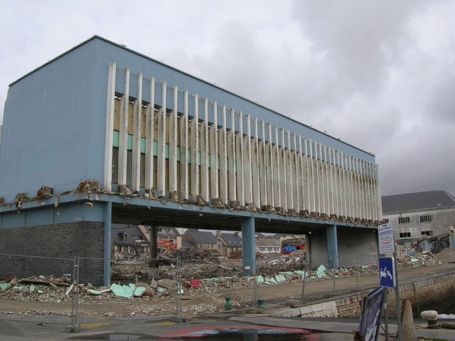 LES DERNIÈRES HEURES DU PARKING DE LA CRIÉE DE CONCARNEAU 24_02_12