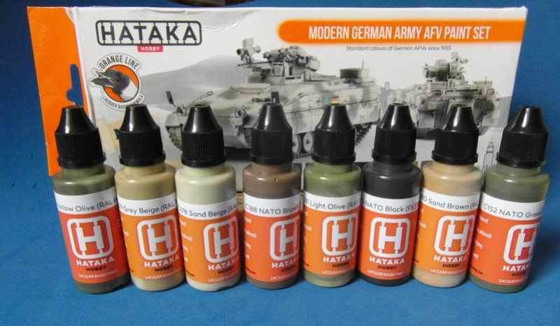 [HATAKA] -  Modern Danish Army AFV Paint set" et " Modern German Army AFV Paint set Orange10