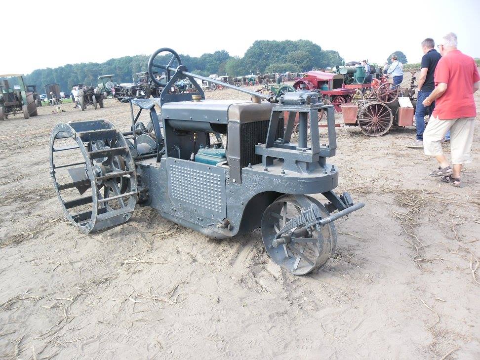 champeyrache - Champeyrache à ALES(30) : un tracteur à roues en fer Français - Page 4 21199810